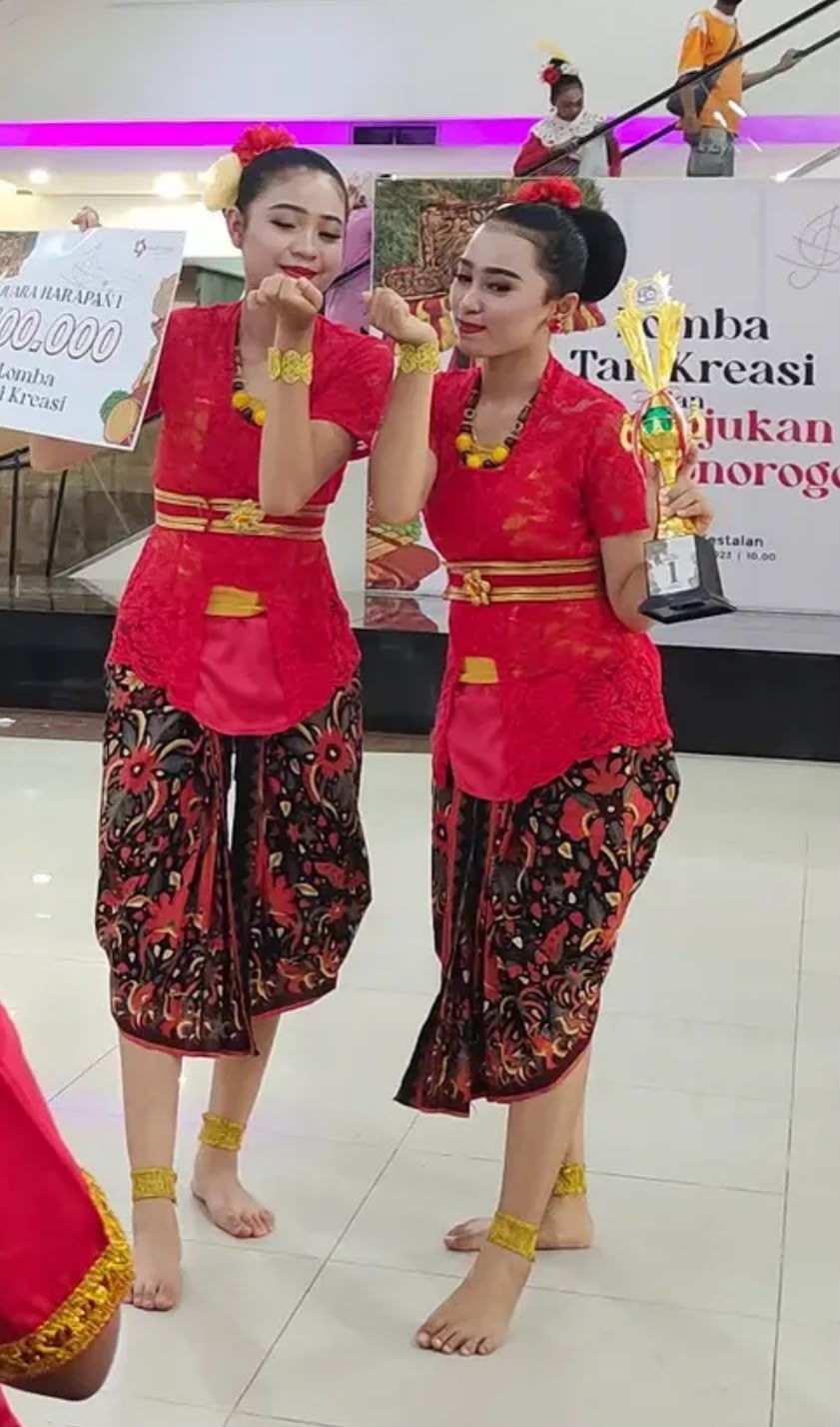 Performa Seni Tari - Foto Baru